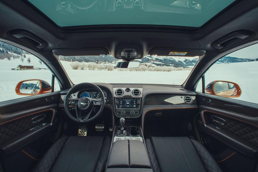 Торпедо Bentley Bentayga V8 2018 года  (WW) (фото 15 из 49)